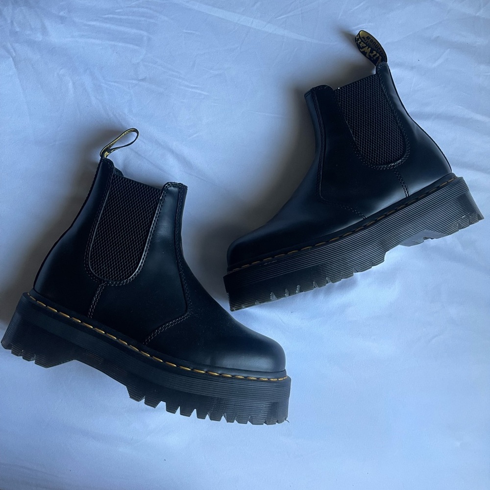 Dr.Martens platform chelsea boots